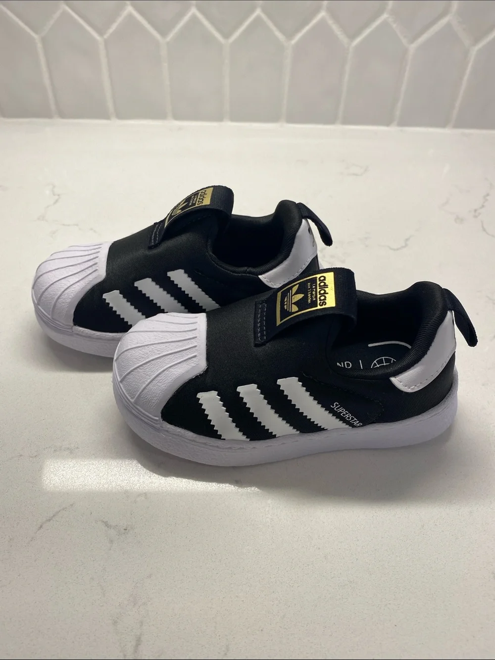🆕 Adidas Slip On Black Shoes Fitfoam Ortholite Comfort Shoes Sz 6K BRAND NEW ✨